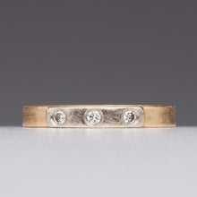 Load image into Gallery viewer, Modern Simplicity: Three-Diamond Gold Ring