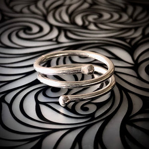 Spiral Trajectory: Playful Coil Wrap Ring