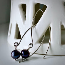 Load image into Gallery viewer, Sea Level: Oval/Lavender Pearl Drop Earrings