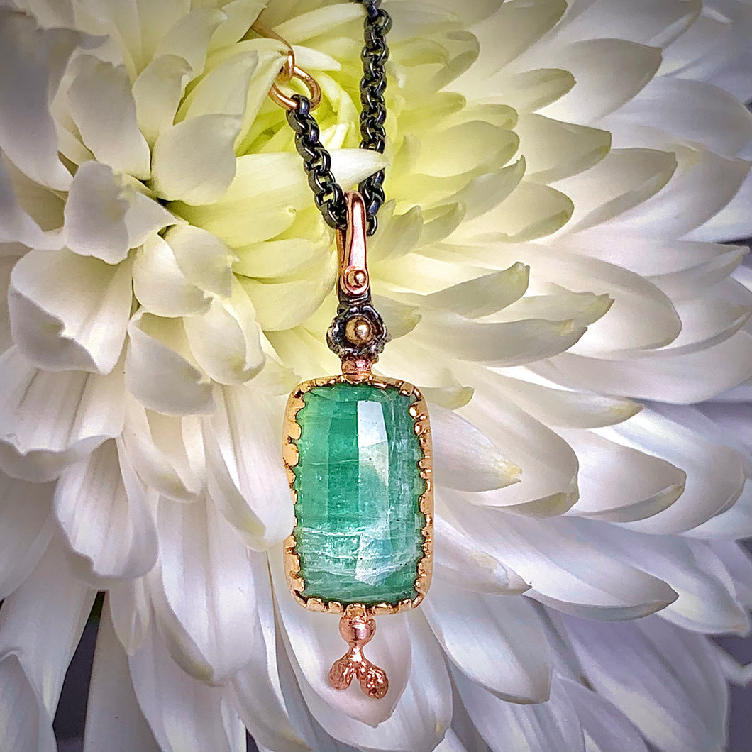 Natural Wonder: Green Tourmaline Necklace