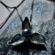 Load image into Gallery viewer, Sea Level: Black Pearl/Bittersweet Flower Necklace
