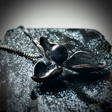 Load image into Gallery viewer, Sea Level: Black Pearl/Bittersweet Flower Necklace
